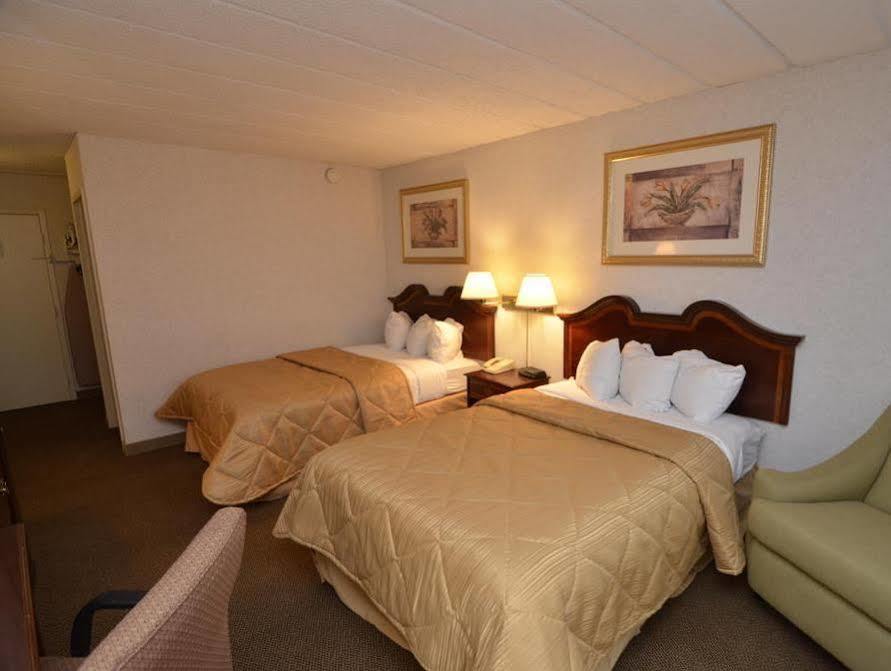 Baymont By Wyndham Milesburg Hotel Eksteriør billede